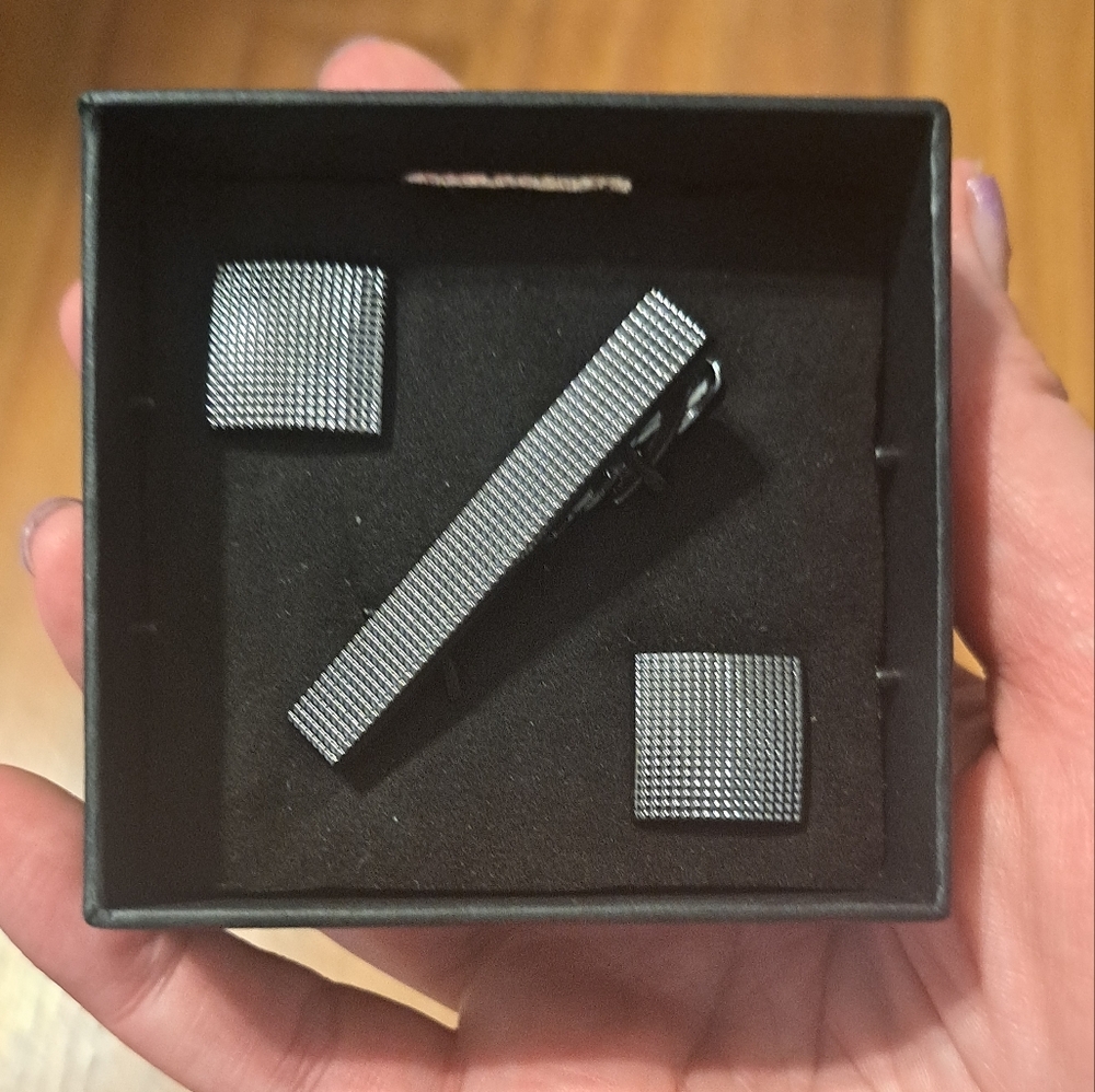 Cufflinks and tie pin set, new in box